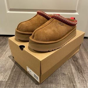 UGG Tazz | New in Box | Size 9